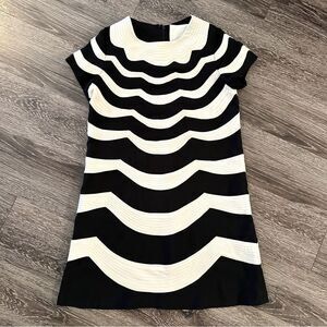 Karta Black And Cream Wavy Print dress